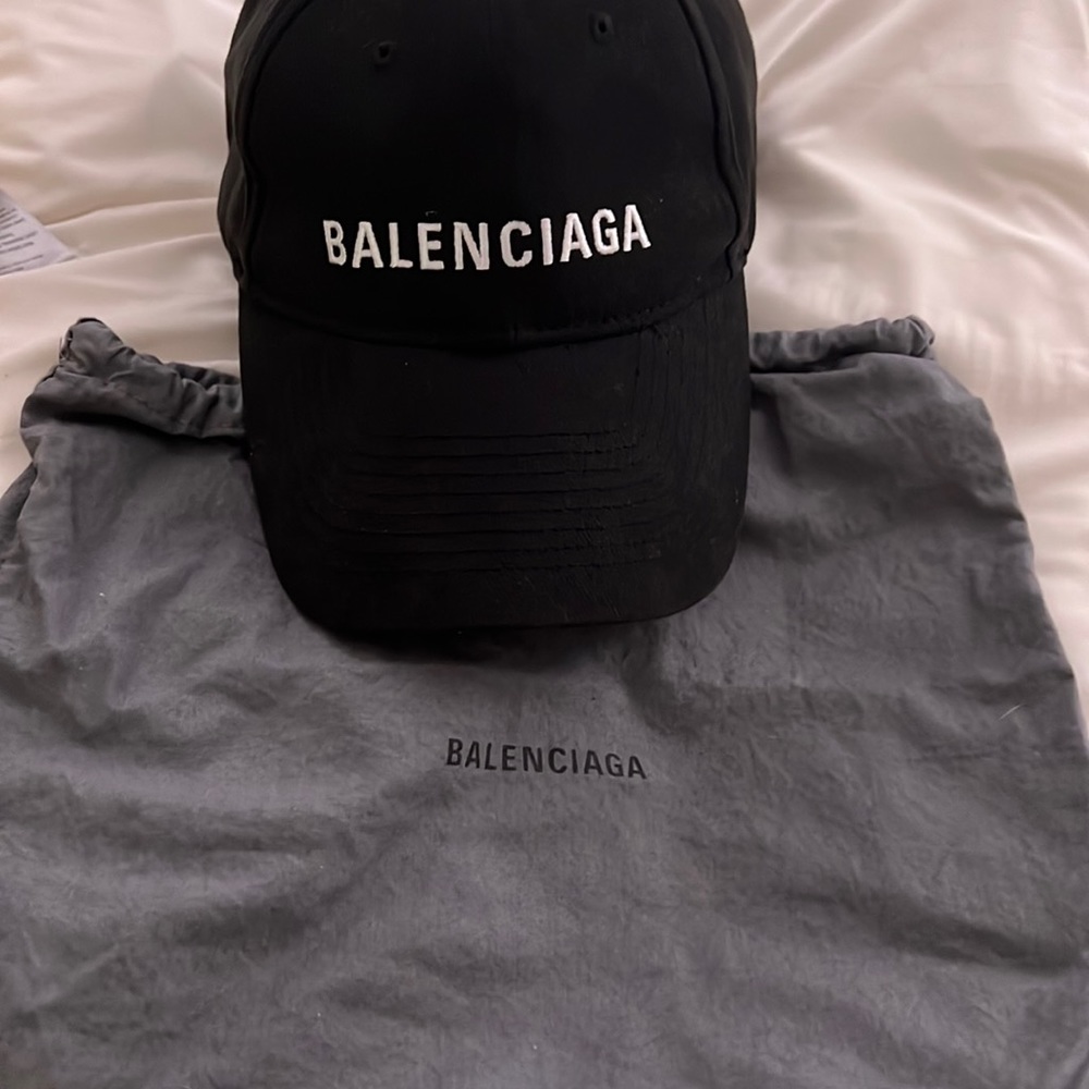 Balenciaga hat size L 58 authentic.
